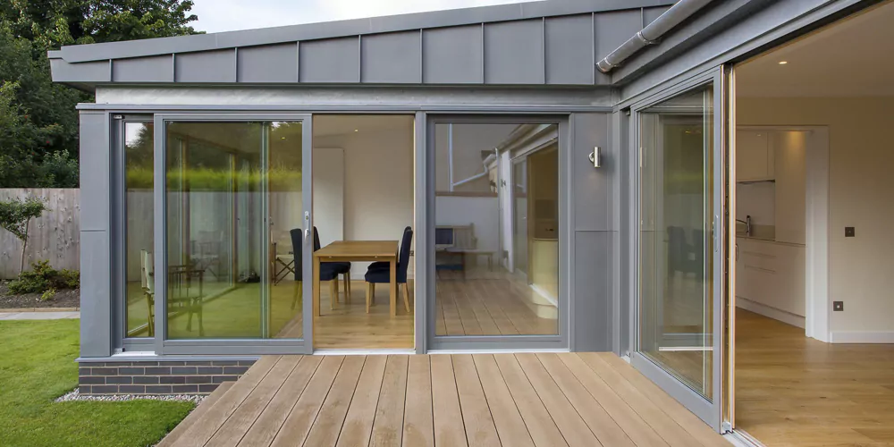 Фото одноэтажного с террасой дома: идеи для вдохновения и советы